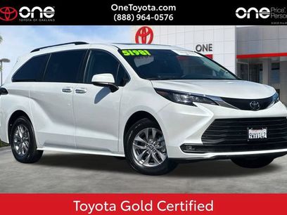Certified 2026 Toyota Sienna XLE