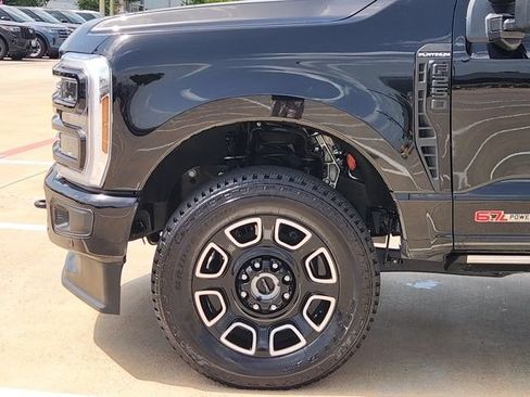 Used 2026 Ford F250 Platinum AWD/4WD image 8