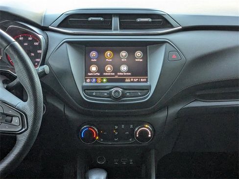 Used 2022 Chevrolet TrailBlazer RS image 17