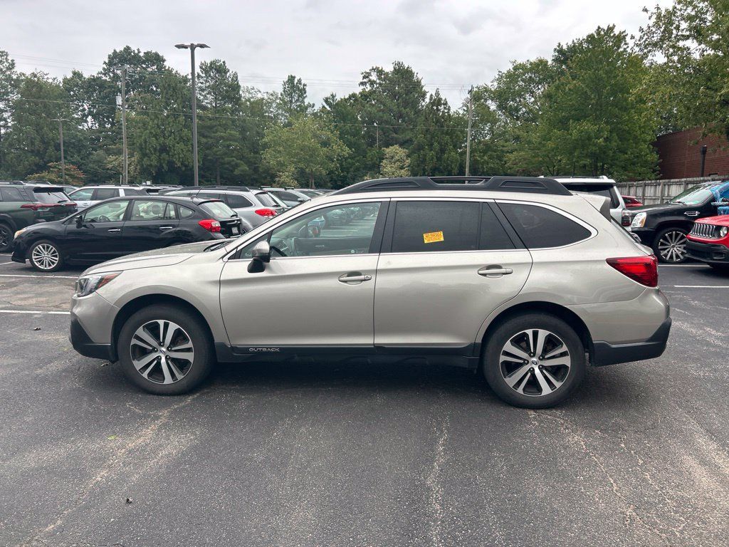 Used 2019 Subaru Outback 3.6R Limited AWD/4WD image 6