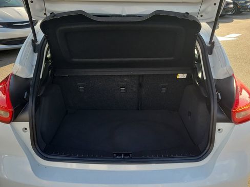 Used 2017 Ford Focus SE image 8