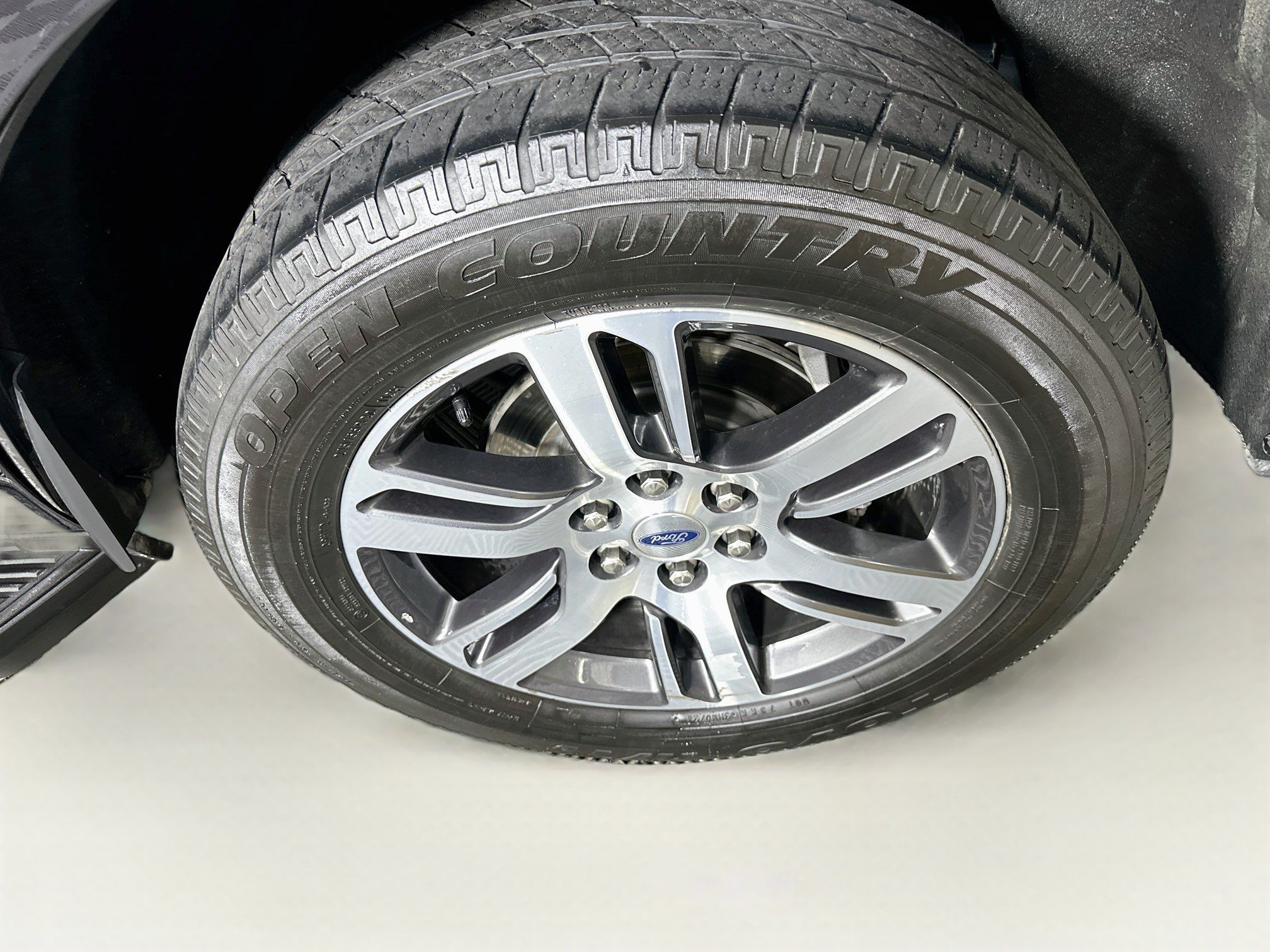 Used 2024 Ford Expedition Limited RWD image 11