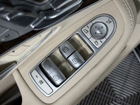 Used 2016 Mercedes-Benz C 300 4MATIC Sedan image 24