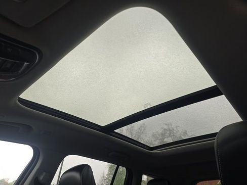 Used 2023 Jeep Grand Cherokee 4WD 4xe image 30