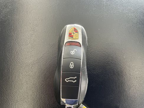 Used 2016 Porsche Macan S AWD/4WD image 25