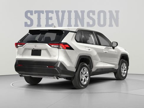 Used 2025 Toyota RAV4 LE AWD/4WD image 2