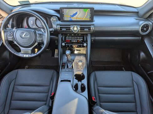 Used 2022 Lexus IS 350 F Sport RWD image 4