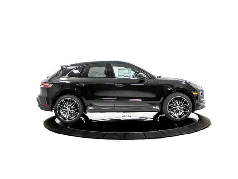 New 2026 Porsche Macan AWD/4WD image 8