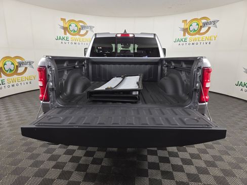 Certified 2025 RAM 1500 Big Horn AWD/4WD image 34