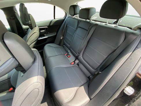 Used 2025 Mercedes-Benz C 300 4MATIC Sedan image 13