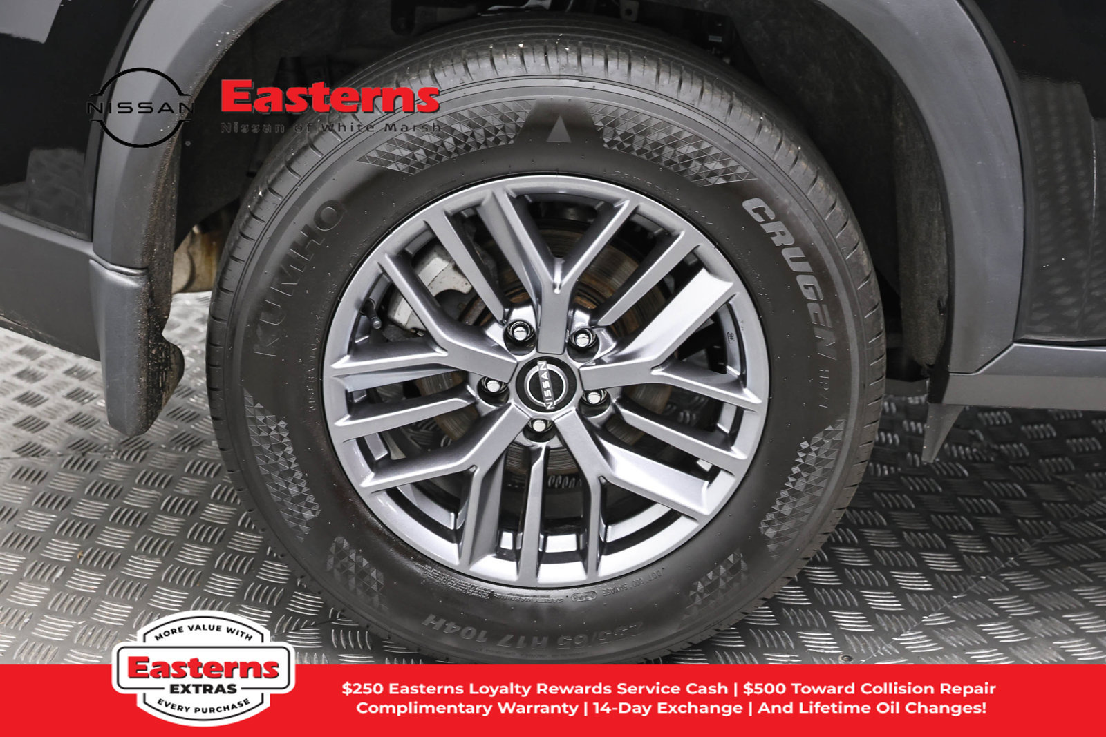 Used 2023 Nissan Rogue S AWD/4WD image 26