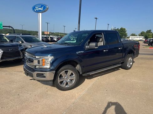 Used 2018 Ford F150 XLT w/ Equipment Group 302A Luxury AWD/4WD image 3