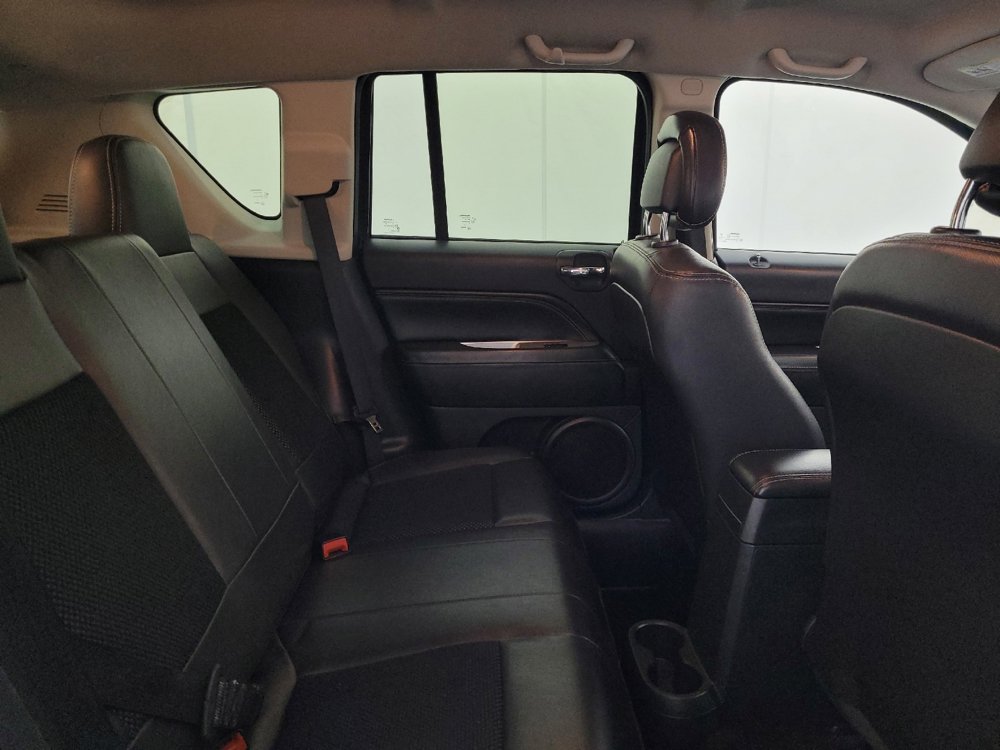 Used 2015 Jeep Compass Latitude AWD/4WD image 19