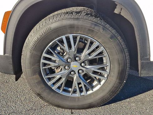 Used 2024 Chevrolet Traverse LT w/ LPO, Floor Liner Package image 9