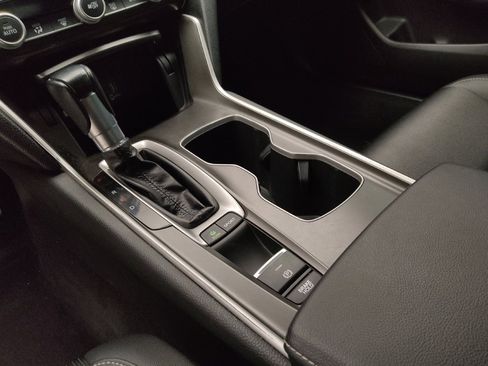 Used 2019 Honda Accord Sport image 26