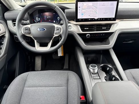 New 2026 Ford Explorer Active image 5