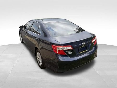 Used 2014 Toyota Camry LE FWD image 37