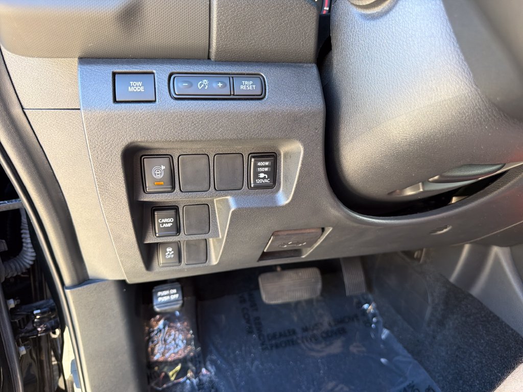 Used 2022 Nissan Frontier Pro-X RWD image 18