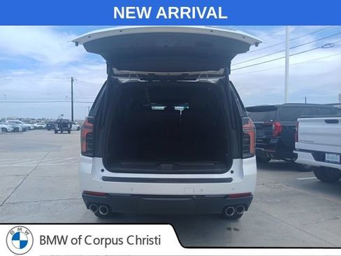 Used 2025 Chevrolet Suburban RST w/ Comfort Package AWD/4WD image 9
