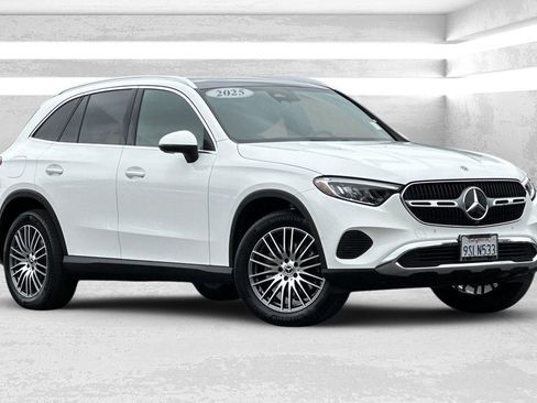 Certified 2025 Mercedes-Benz GLC 300 image 1