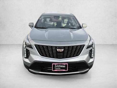 Used 2023 Cadillac XT4 Premium Luxury AWD/4WD image 2