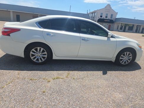 Used 2017 Nissan Altima 2.5 S w/ Power Driver Seat Package FWD image 13