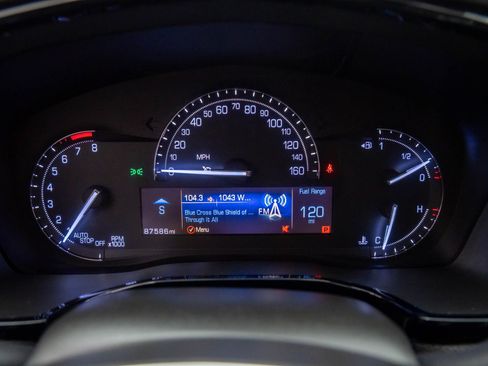 Used 2018 Cadillac XT5 Luxury image 21