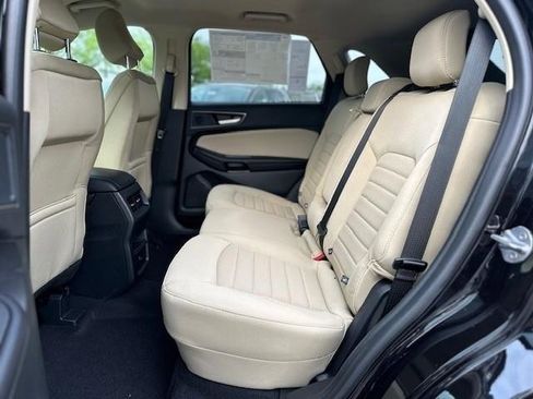 New 2024 Ford Edge SE image 42