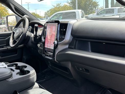 New 2026 RAM 3500 Big Horn AWD/4WD image 12