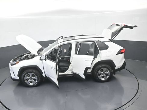 Used 2025 Toyota RAV4 XLE w/ Convenience Package FWD image 67