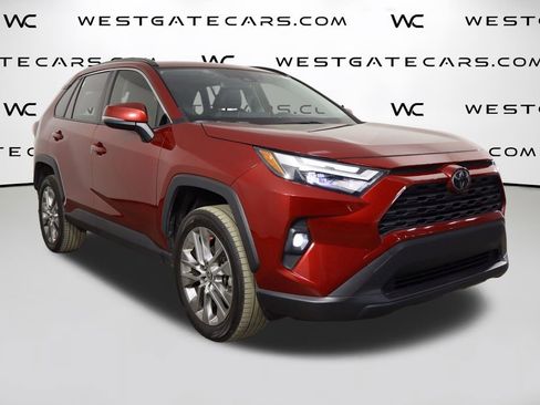 Used 2025 Toyota RAV4 XLE Premium image 43