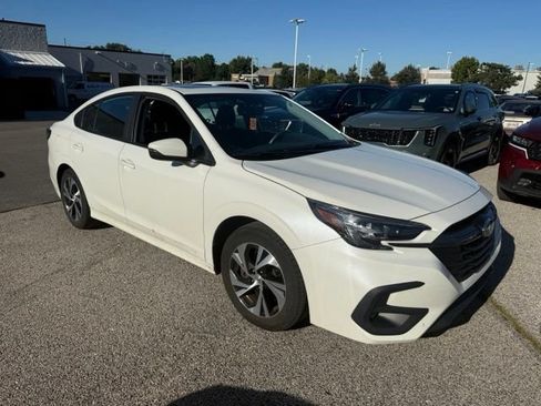 Used 2024 Subaru Legacy Premium AWD/4WD image 2