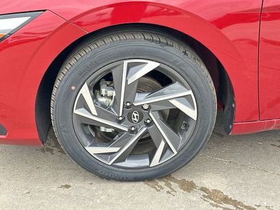New 2025 Hyundai Elantra Sport