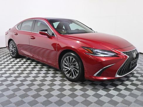 Used 2025 Lexus ES 350 Ultra Luxury FWD image 8