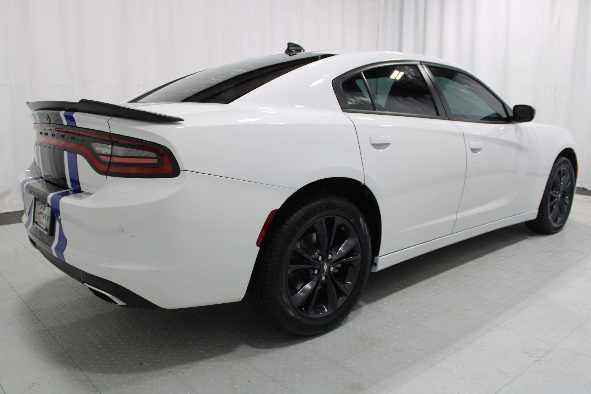 Used 2023 Dodge Charger SXT w/ Blacktop Package AWD/4WD image 6