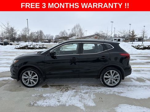 Used 2019 Nissan Rogue Sport SL w/ Premium Package image 28