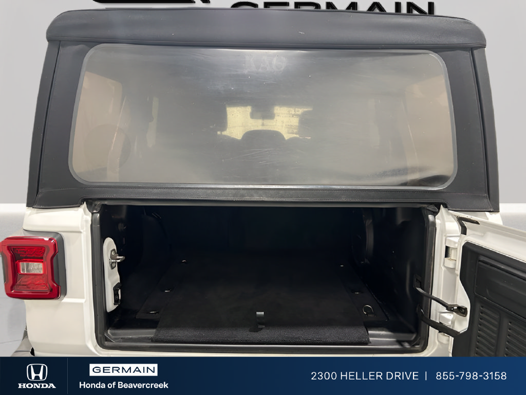 Used 2021 Jeep Wrangler Unlimited Sahara AWD/4WD image 26