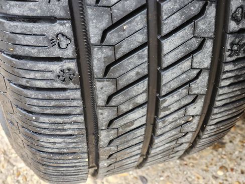 Used 2020 Cadillac XT4 Luxury w/ Cold Weather Package image 11