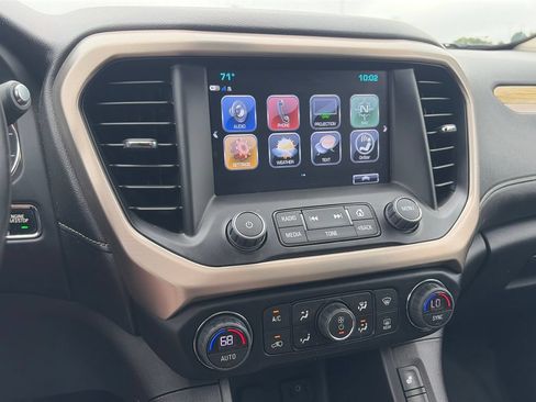 Used 2019 GMC Acadia Denali w/ Technology Package AWD/4WD image 23
