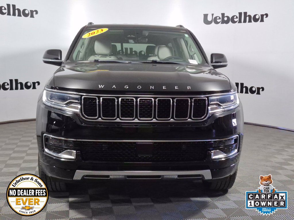 Used 2023 Jeep Wagoneer Series III w/ Preferred Equipment Group AWD/4WD image 2