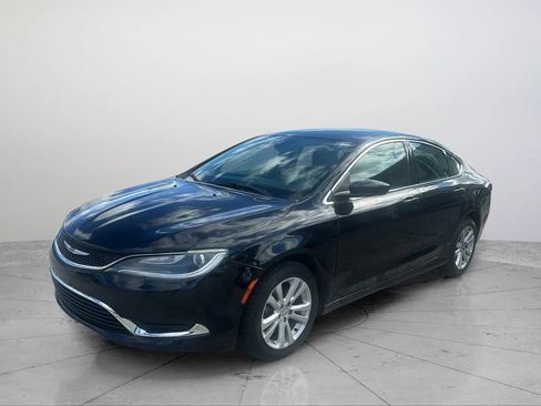 Used 2015 Chrysler 200 Limited w/ Convenience Group image 9