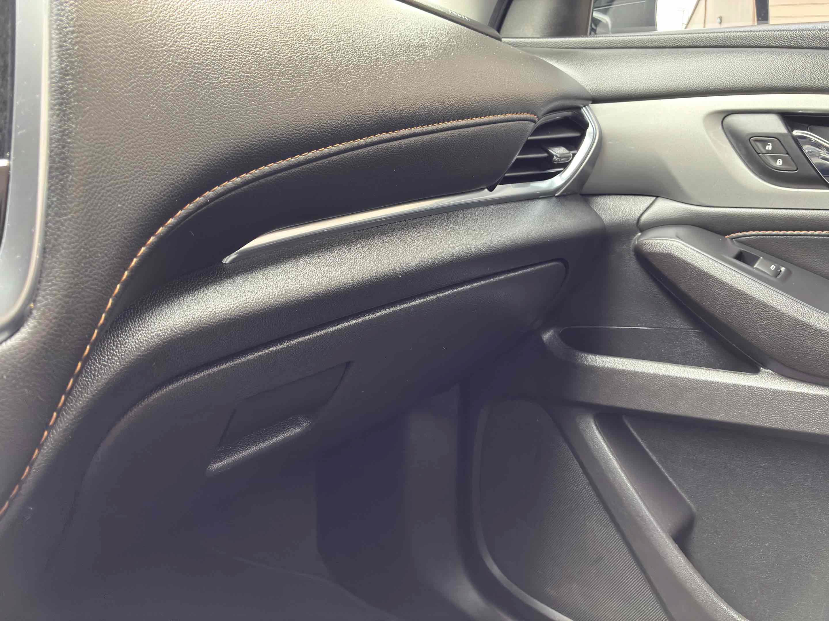 Used 2020 Chevrolet Traverse LS FWD image 26