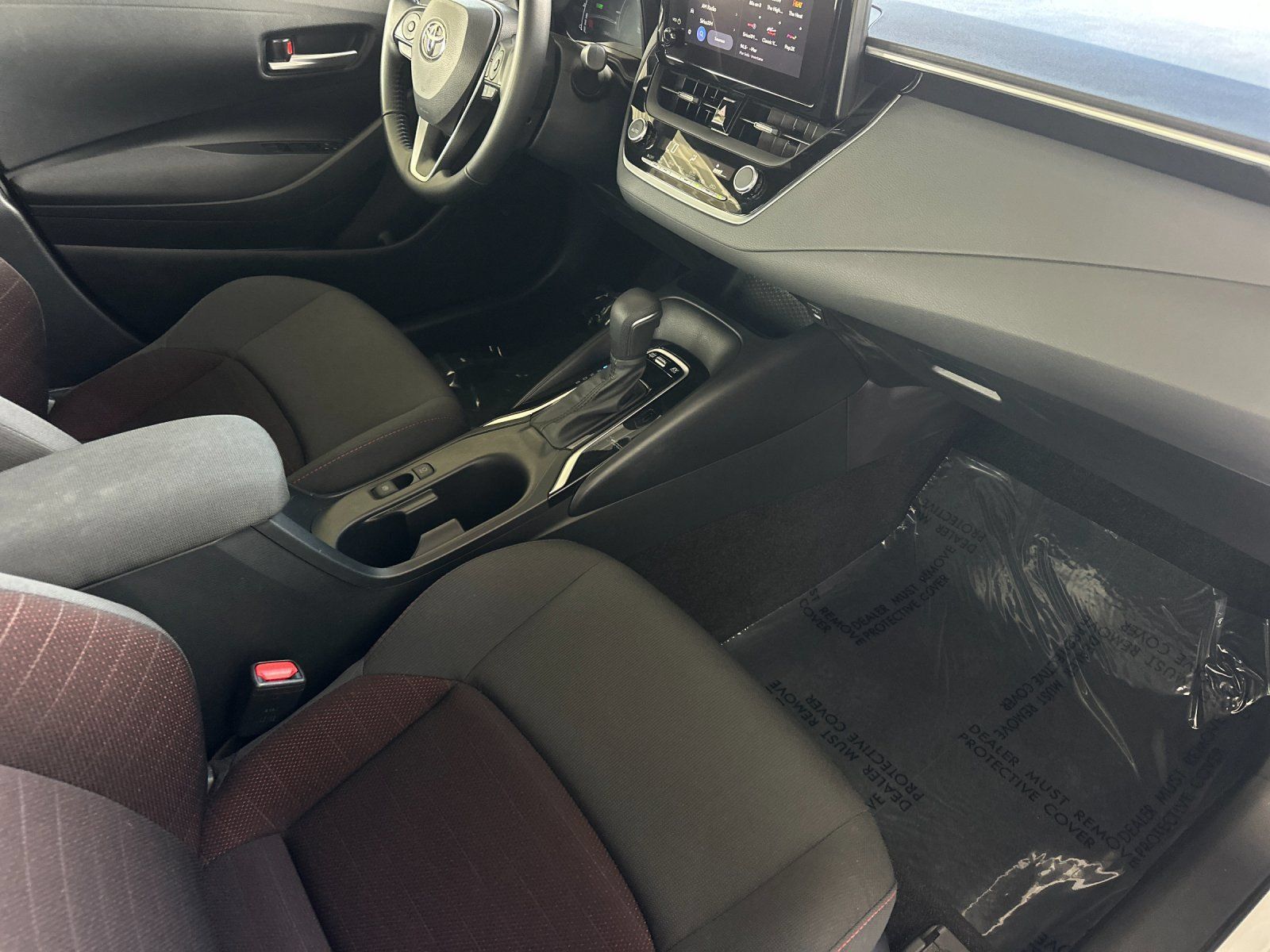 Used 2026 Toyota Corolla SE FWD image 14