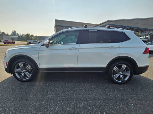 Used 2021 Volkswagen Tiguan SEL w/ 3rd Row Seat Package AWD/4WD image 6
