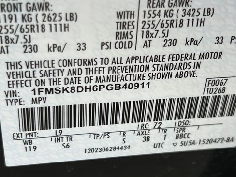 Used 2023 Ford Explorer XLT w/ Equipment Group 202A image 31