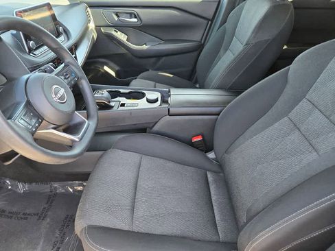 Used 2024 Nissan Rogue SV AWD/4WD image 17