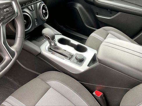 Used 2024 Chevrolet Blazer LT w/ Convenience Package FWD image 16