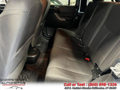 Used 2018 Jeep Wrangler Unlimited Sport S AWD/4WD image 13