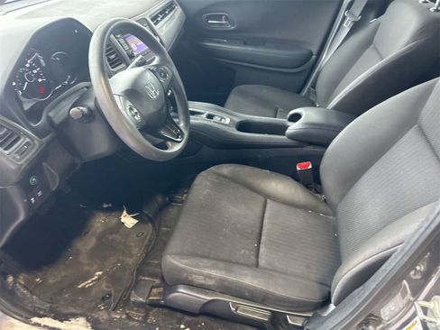 Used 2016 Honda HR-V LX image 8