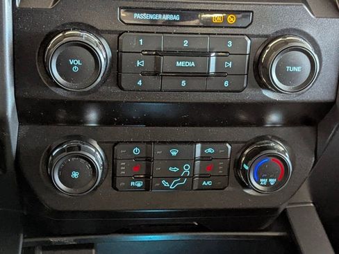 Certified 2020 Ford F250 XLT w/ XLT Premium Package image 26